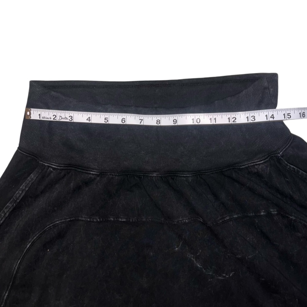 NWOT🎉 RARE! FP Movement Free People Hot Shot Harem Pants Black Large Athleisure - Picture 10 of 11